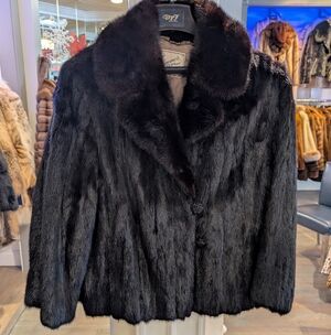 Elegant Black Mink  Fur Jacket